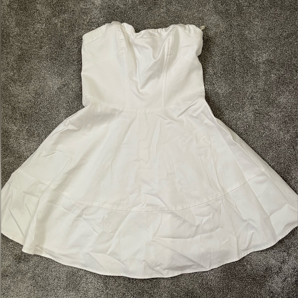 Strapless dress